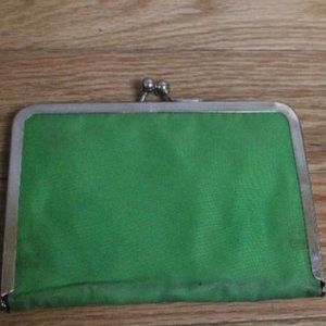 Green wallet